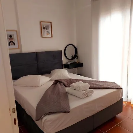 Midlands Loutraki (Corinthia)