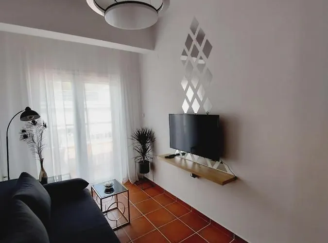 Midlands アパート ルートラキ